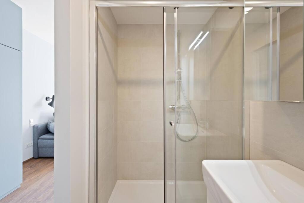 Schickes All-Inklusive Apartmentzimmer By Resida Asset Gmbh Brunn am Gebirge Exteriér fotografie